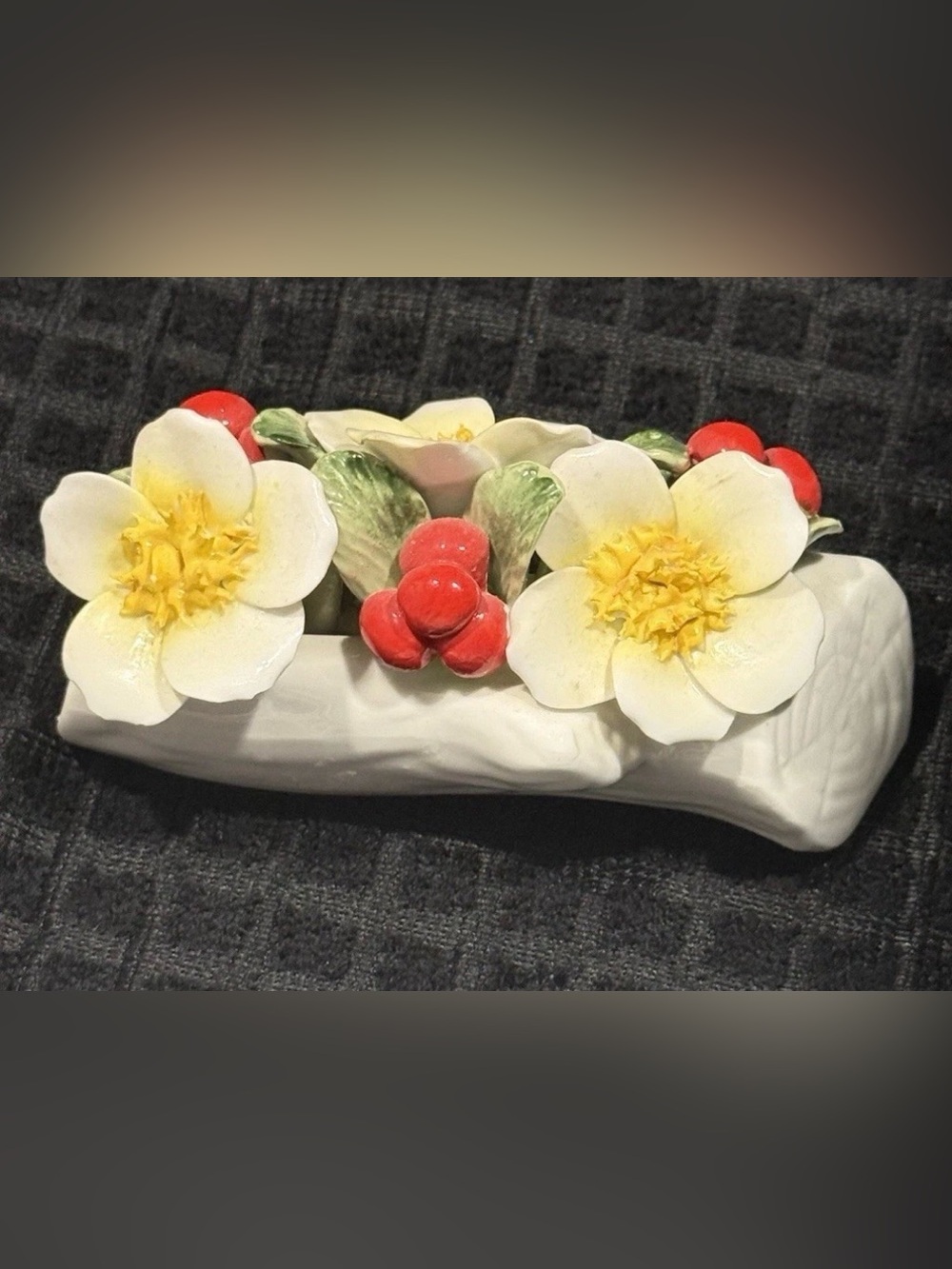 Vtg Healacraft Fine Bone China Flower Berry
Figure Blooms England - Aynsley Like